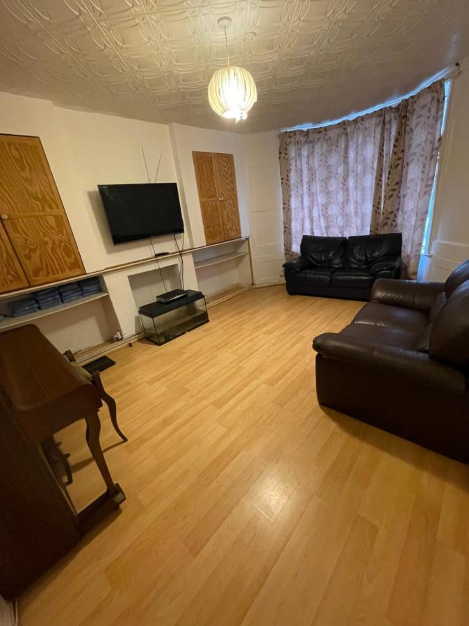Elmdene Road Appartement Londen Buitenkant foto